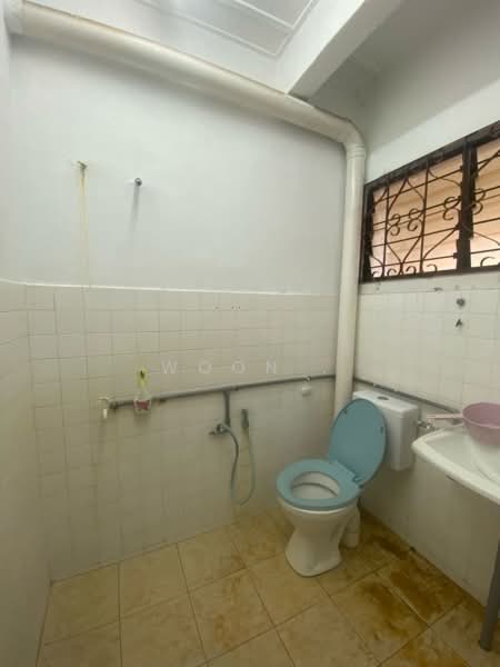 Terraced House for Sale in Batu Berendam (Melaka) - Woon . - Bathroom - PropertyGuru.com.my