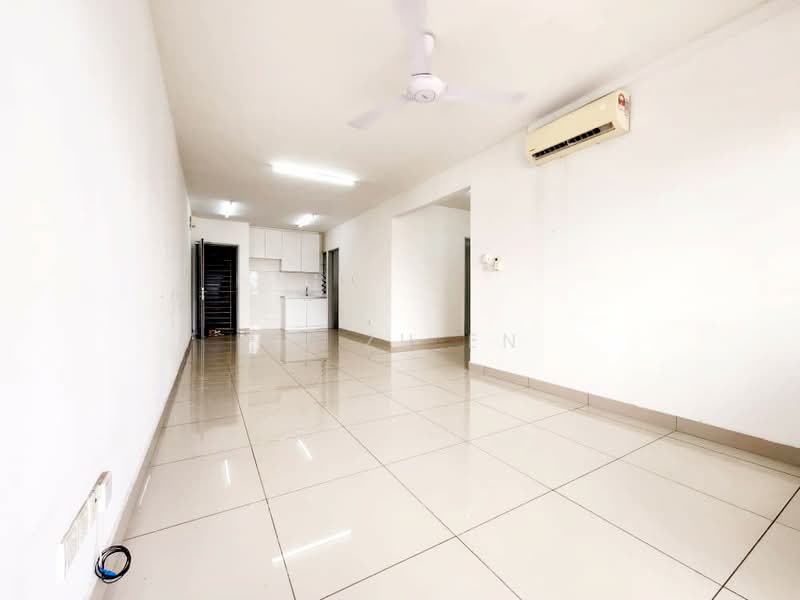 Servis Apartment untuk Disewa di Sentrovue - Yu Zu En - Living Room - PropertyGuru.com.my