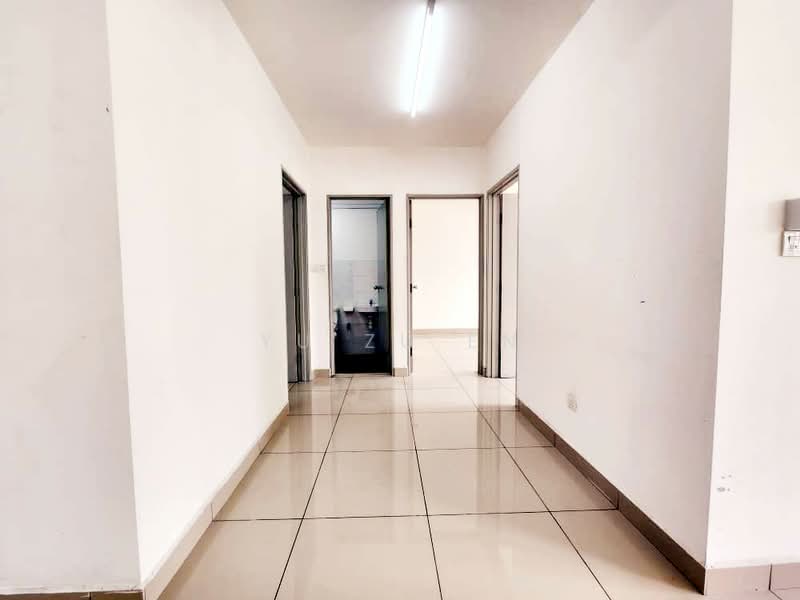 Servis Apartment untuk Disewa di Sentrovue - Yu Zu En - Corridor - PropertyGuru.com.my