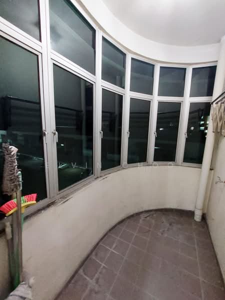 Pangsapuri untuk Dijual di Pangsapuri Sri Mekar 1 - Elvin Choo - Balcony - PropertyGuru.com.my