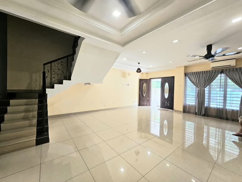 2-storey Terraced House for Sale in Bandar Bukit Puchong 2 (Puchong) - Wendy Chin - Living Room - PropertyGuru.com.my