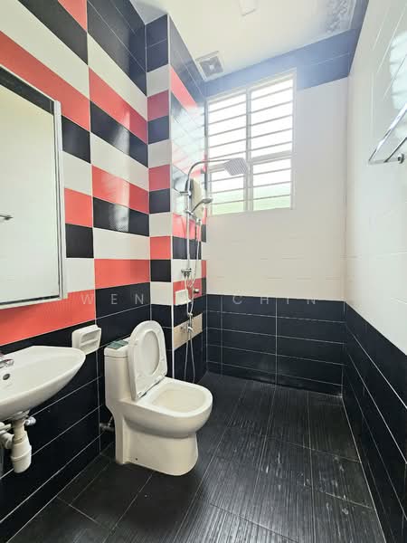 2-storey Terraced House for Sale in Bandar Bukit Puchong 2 (Puchong) - Wendy Chin - Bathroom - PropertyGuru.com.my