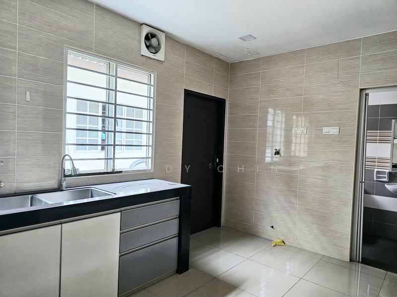 2-storey Terraced House for Sale in Bandar Bukit Puchong 2 (Puchong) - Wendy Chin - Kitchen - PropertyGuru.com.my