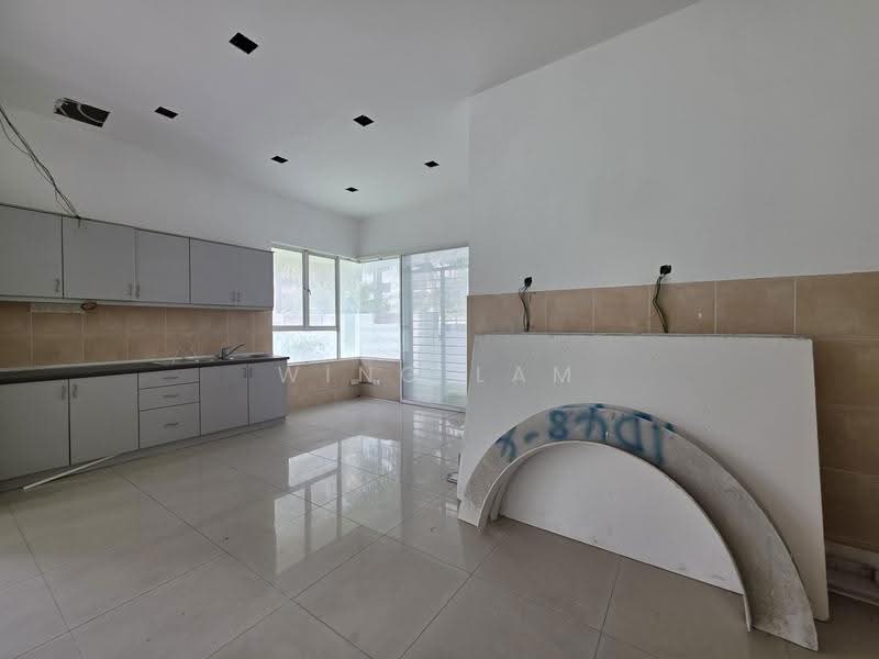 Semi-Detached House for Sale in Taman Gembira (Jalan Klang Lama (Old Klang Road)) - Wing Lam - Kitchen - PropertyGuru.com.my