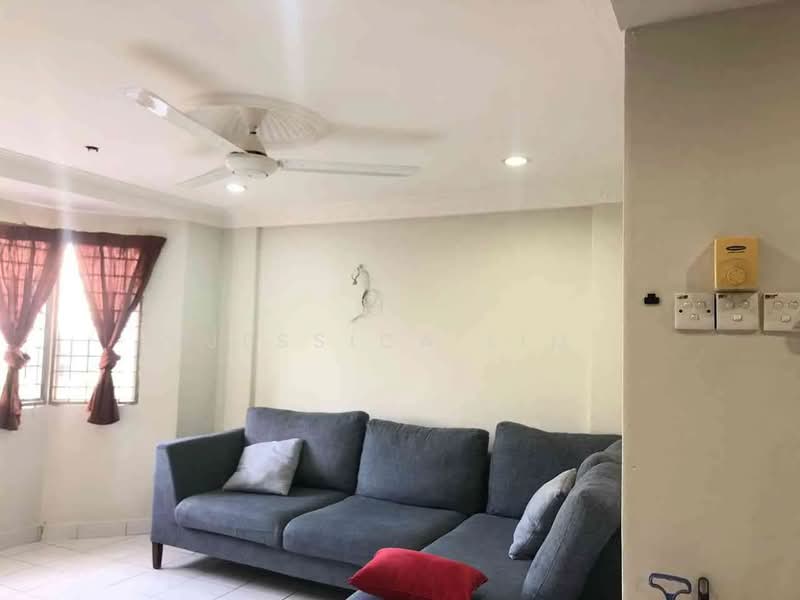 Pangsapuri untuk Dijual di Aman Dua - Jessica Lim - Living Room - PropertyGuru.com.my