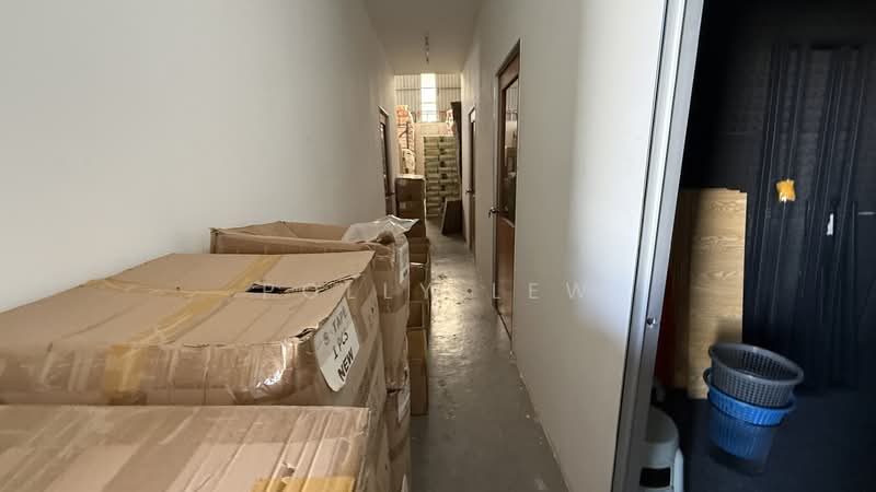 Warehouse for Rent in Bandar Teknologi Kajang (Kajang) - Polly Lew - Corridor - PropertyGuru.com.my