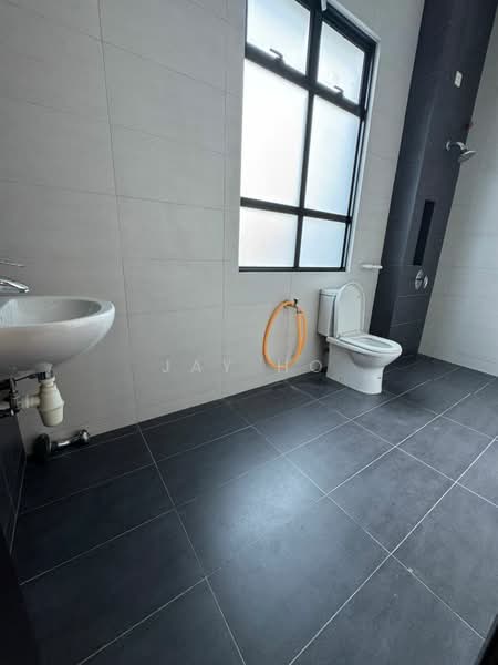 Taman Setia Indah untuk Untuk Dijual - RM 2,000,000, Apr 2026 - Bathroom - PropertyGuru.com.my