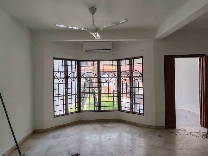 Bandar Sunway Semenyih untuk Untuk Dijual - RM 385,000, Apr 2026 - Living Room - PropertyGuru.com.my