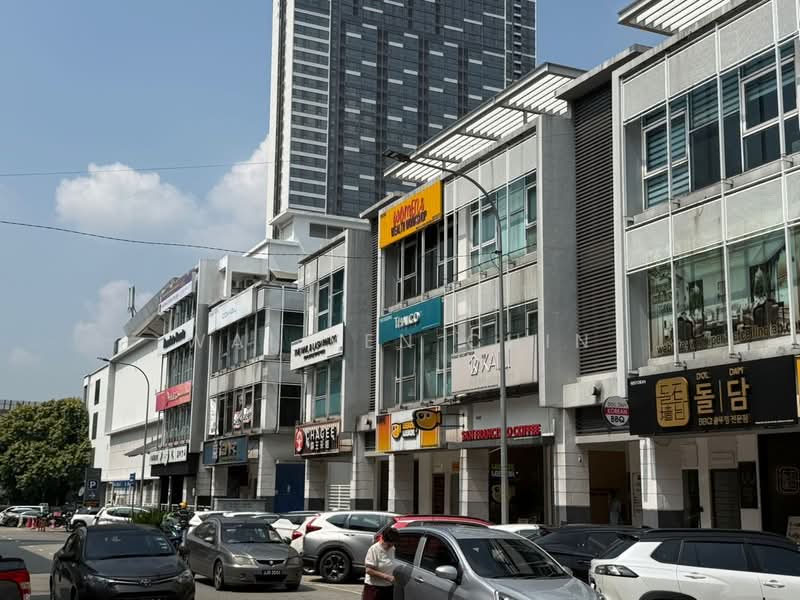 Shop for Rent in Dataran Sunway (Kota Damansara) - Wai Yen Chin - Exterior - PropertyGuru.com.my