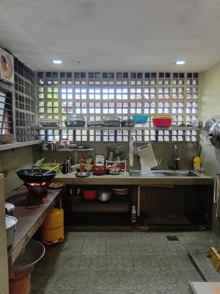 Semi-Detached House for Sale in Rawang Perdana (Rawang) - Jack Liew - Kitchen - PropertyGuru.com.my