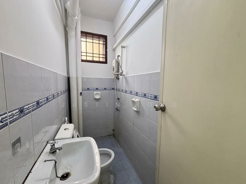 Apartment for Sale at Villa Bestari Apartment - Justin Kong - Bathroom - PropertyGuru.com.my