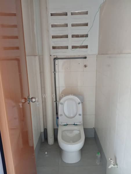 Townhouse for Rent in Taman Paya Rumput Indah (Paya Rumput) - Woon . - Bathroom - PropertyGuru.com.my