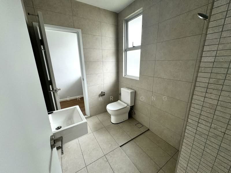 2-storey Terraced House for Sale in Rawang (Selangor) - Bernard Ong - Bathroom - PropertyGuru.com.my