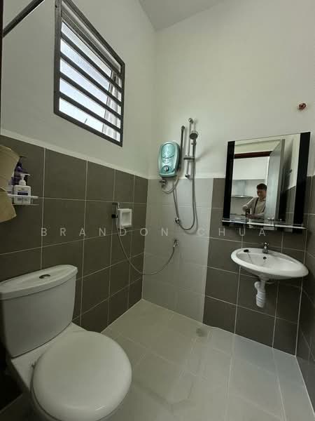 2-storey Terraced House for Rent in Gelang Patah (Johor) - Brandon Chua - Bathroom - PropertyGuru.com.my