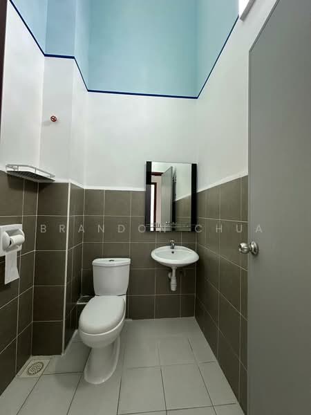 2-storey Terraced House for Rent in Gelang Patah (Johor) - Brandon Chua - Bathroom - PropertyGuru.com.my