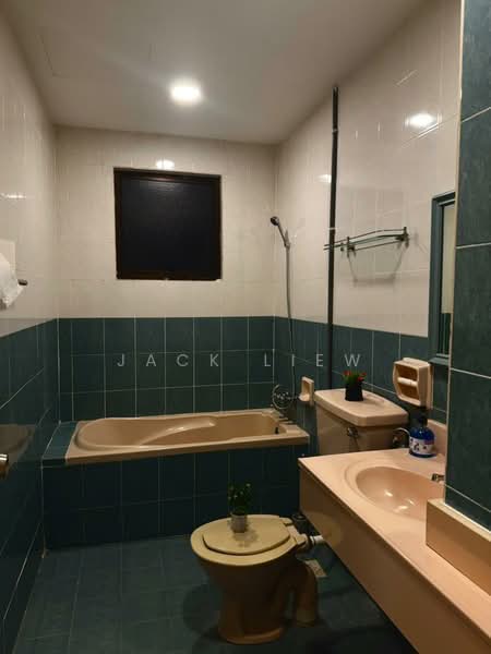 Evergreen Park Scot Pine untuk Untuk Disewa - RM 1,400 /bulan, Apr 2026 - Bathroom - PropertyGuru.com.my