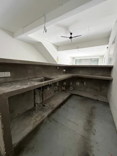 Shop for Rent in Rawang (Selangor) - Katherine Leong - Kitchen - PropertyGuru.com.my