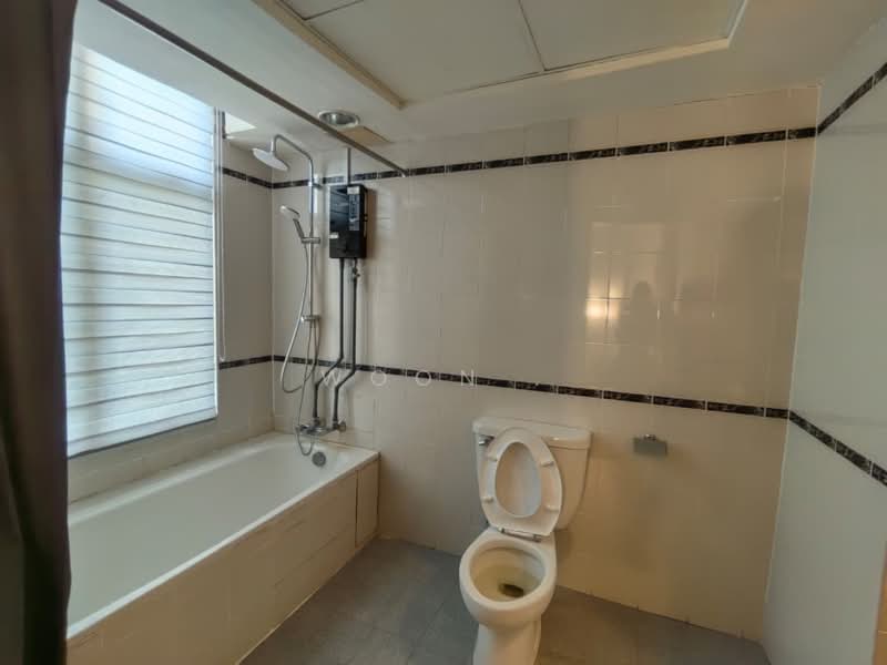 Condominium for Sale at Everly Resort Hotel (Riviera Bay) - Woon . - Bathroom - PropertyGuru.com.my