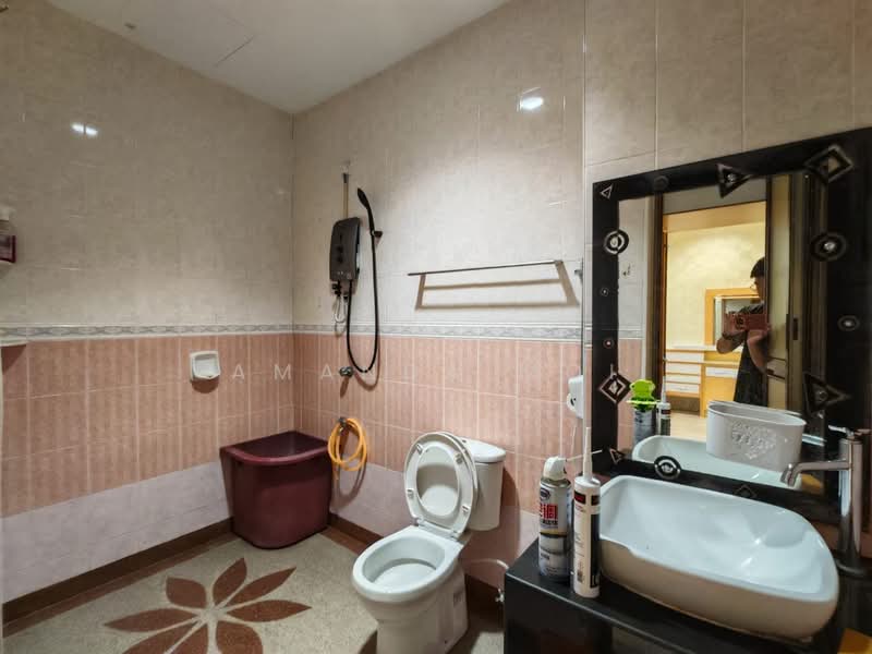 2-storey Terraced House for Rent in Bandar Baru Permas Jaya (Permas Jaya) - Amanda Moi - Bathroom - PropertyGuru.com.my