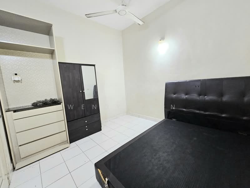 2-storey Terraced House for Sale in TAMAN PUCHONG UTAMA (Puchong) - Wendy Chin - Bedroom - PropertyGuru.com.my
