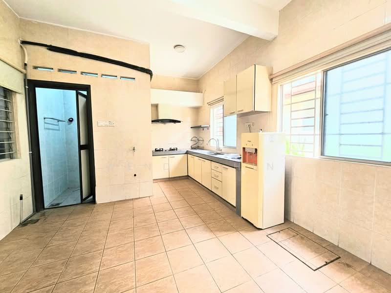 2-storey Terraced House for Sale in TAMAN PUCHONG UTAMA (Puchong) - Wendy Chin - Kitchen - PropertyGuru.com.my