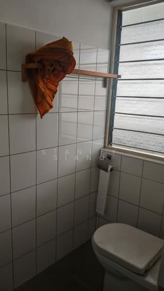 Taman Pelangi Single Storey House For Rent untuk Untuk Disewa - RM 2,600 /bulan, Apr 2026 - Bathroom - PropertyGuru.com.my