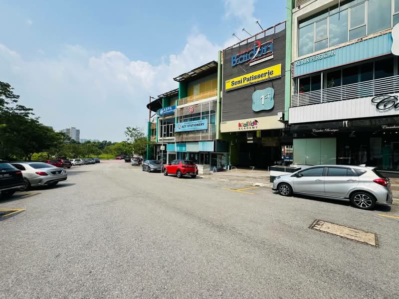 Shop / Office for Sale in Bukit Jelutong (Shah Alam) - Mohd Fadzli - Exterior - PropertyGuru.com.my