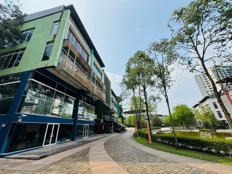 Shop / Office for Sale in Bukit Jelutong (Shah Alam) - Mohd Fadzli - Exterior - PropertyGuru.com.my