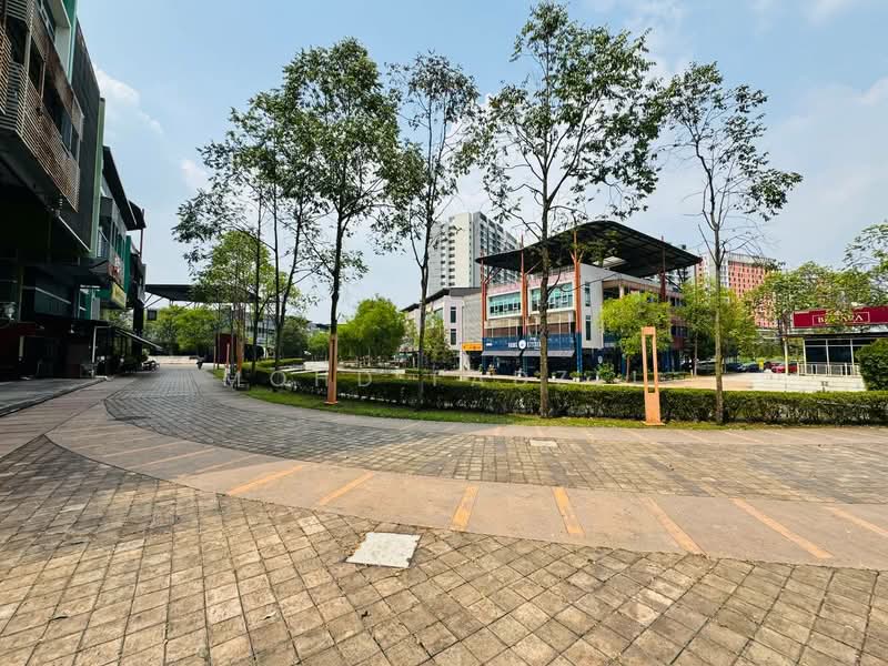 Shop / Office for Sale in Bukit Jelutong (Shah Alam) - Mohd Fadzli - Exterior - PropertyGuru.com.my