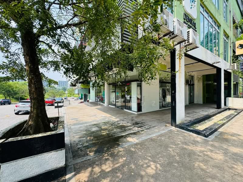Shop / Office for Sale in Bukit Jelutong (Shah Alam) - Mohd Fadzli - Exterior - PropertyGuru.com.my