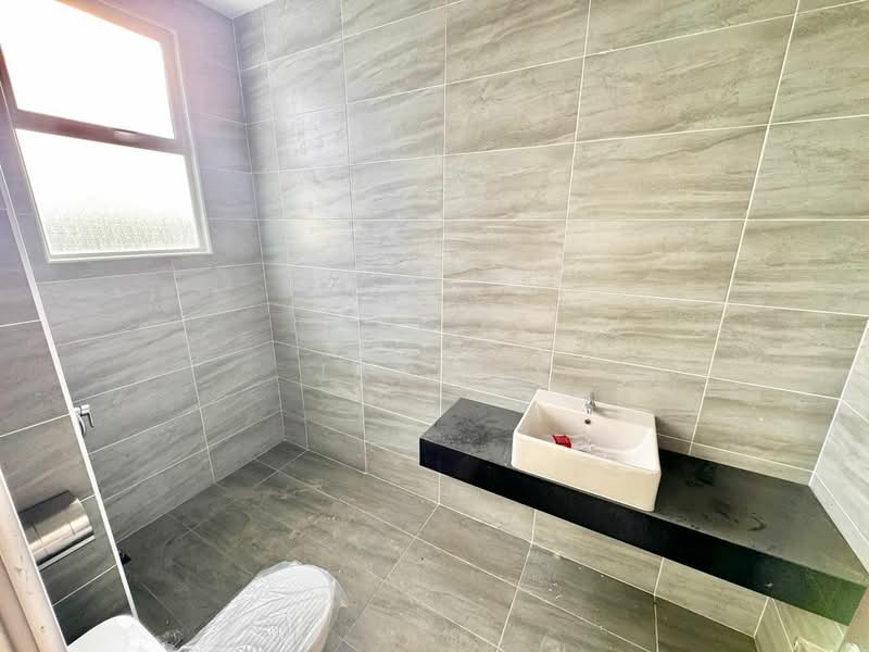 Semi-Detached House for Sale in Skudai (Johor) - Jay Ho - Bathroom - PropertyGuru.com.my