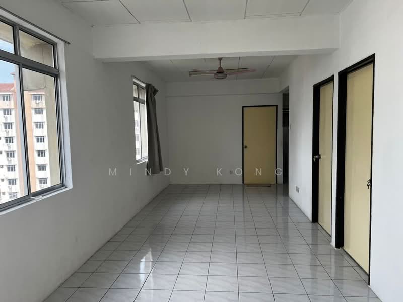 Apartment for Sale at Apartment Taman Mewah - Mindy Kong - Living Room - PropertyGuru.com.my