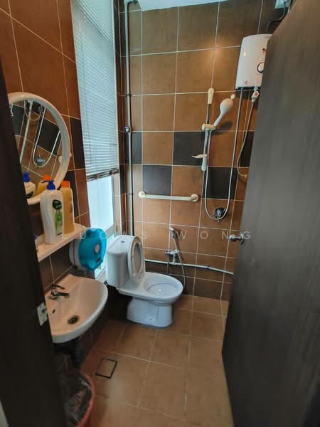 Apartment for Sale at KSL D'Esplanade Residence - Lucas Wong - Bathroom - PropertyGuru.com.my