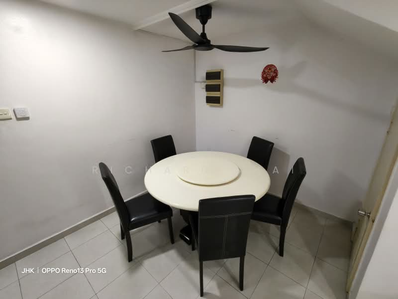 Rumah Teres 2 Tingkat untuk Disewa di Bandar Baru Permas Jaya (Permas Jaya) - Richard Shai - Dining Room - PropertyGuru.com.my