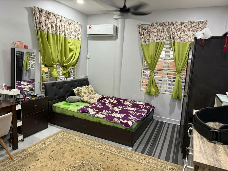 Melor, Bukit Beruntung untuk Untuk Dijual - RM 688,000, Apr 2026 - Bedroom - PropertyGuru.com.my