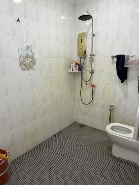 Melor, Bukit Beruntung untuk Untuk Dijual - RM 688,000, Apr 2026 - Bathroom - PropertyGuru.com.my