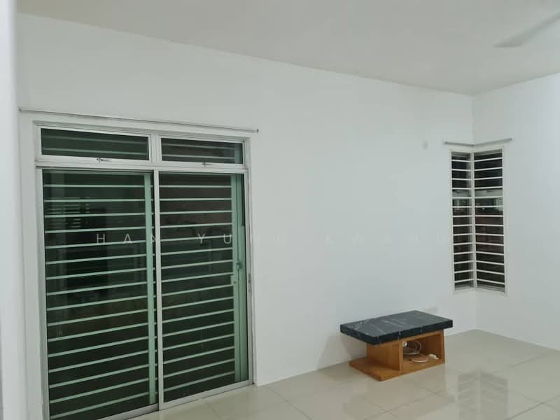 Bandar Saujana Putra untuk Untuk Dijual - RM 560,000, Apr 2026 - Living Room - PropertyGuru.com.my