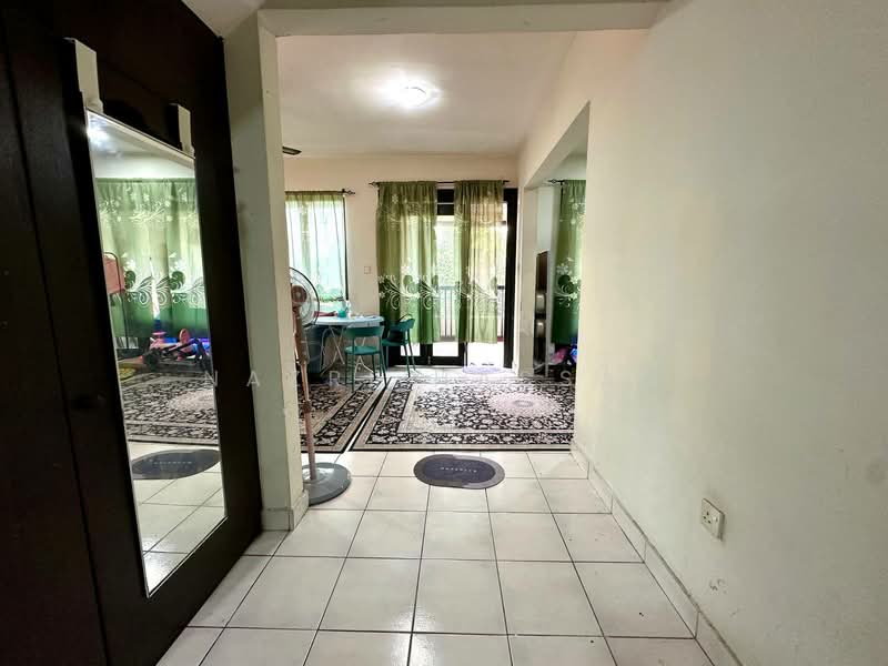 Condominium for Sale at Armanee - Nazri Hassan - Corridor - PropertyGuru.com.my