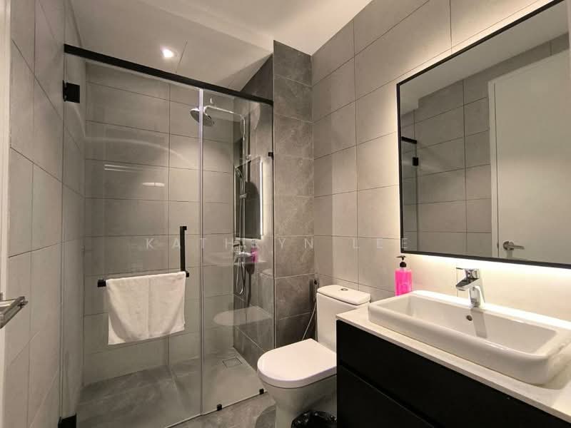 Service Residence for Sale at Atwater : Service Residences - Kathryn Lee - Bathroom - PropertyGuru.com.my