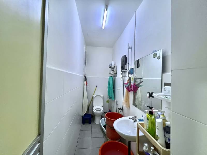2-storey Terraced House for Sale in Permas Jaya (Johor) - Karl Lim - Bathroom - PropertyGuru.com.my