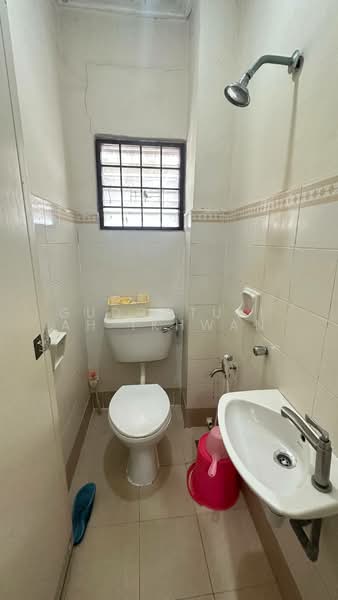 2-storey Terraced House for Sale in Kajang (Selangor) - Gudrotullah Ikhwan - Bathroom - PropertyGuru.com.my