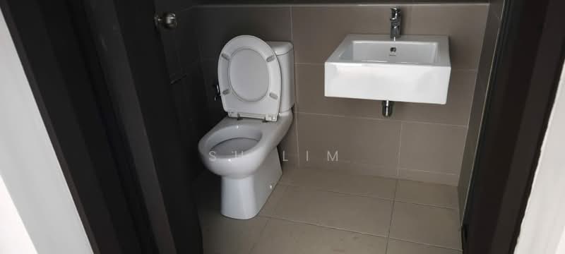 Service Residence for Sale at The Tamarind - SH Lim - Bathroom - PropertyGuru.com.my