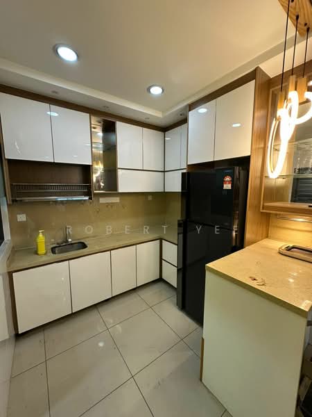 Condominium for Rent at The Henge - Robert Yee - Kitchen - PropertyGuru.com.my