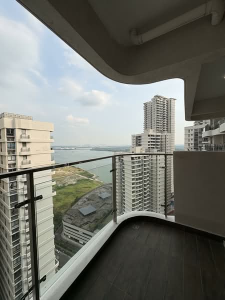 Condominium for Rent at Bay Point @ Country Garden Danga Bay - Ines Chua - Balcony - PropertyGuru.com.my