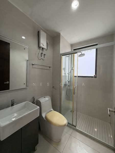Condominium for Rent at Bay Point @ Country Garden Danga Bay - Ines Chua - Bathroom - PropertyGuru.com.my