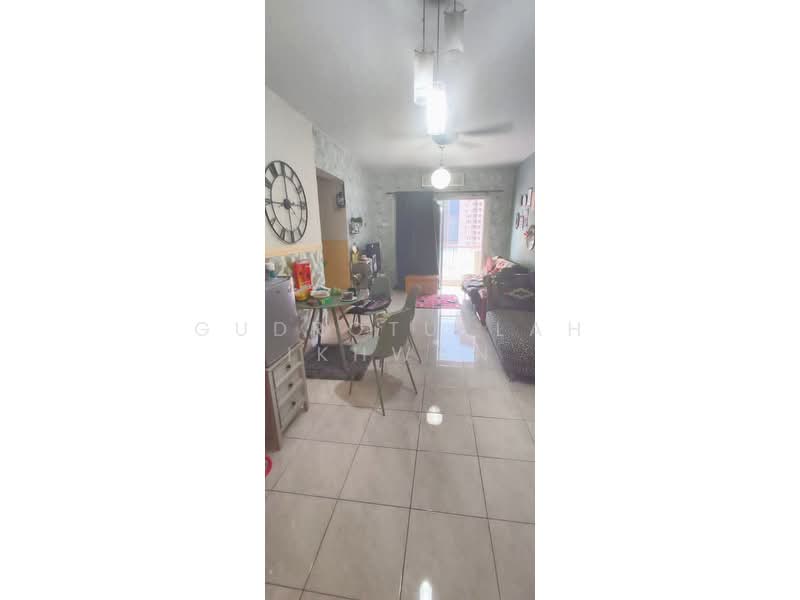 Anggun Puri untuk Untuk Dijual - RM 315,000, Apr 2026 - Living Room - PropertyGuru.com.my