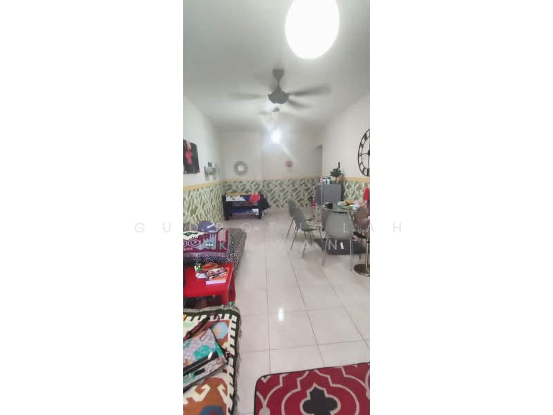 Anggun Puri untuk Untuk Dijual - RM 315,000, Apr 2026 - Living Room - PropertyGuru.com.my