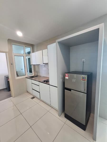 Service Residence for Sale at The Centrina Service Apartment@Central Residence - Clarence Chin Y W - Kitchen - PropertyGuru.com.my