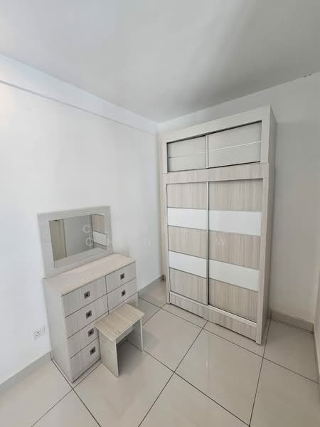 Service Residence for Sale at The Centrina Service Apartment@Central Residence - Clarence Chin Y W - Bedroom - PropertyGuru.com.my