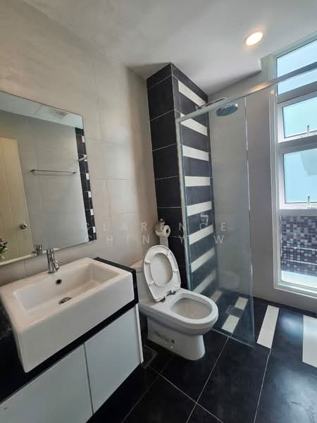 Service Residence for Sale at The Centrina Service Apartment@Central Residence - Clarence Chin Y W - Bathroom - PropertyGuru.com.my